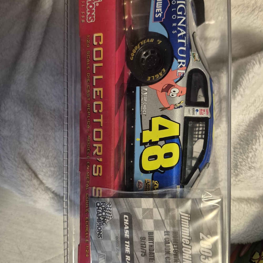 SpongeBob SquarePants Blue and Yellow Collector's Race Car